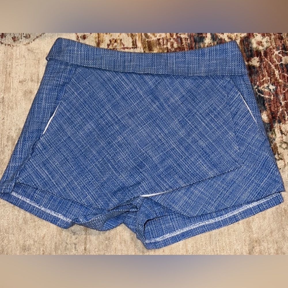 GB Tweed Wrap Shorts Size Medium